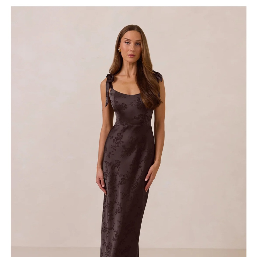 Tie-Shoulder Scoop Neck Evening Dress in Dark Brown